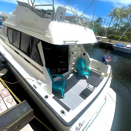 Nice Boat In Key Largo Hotel